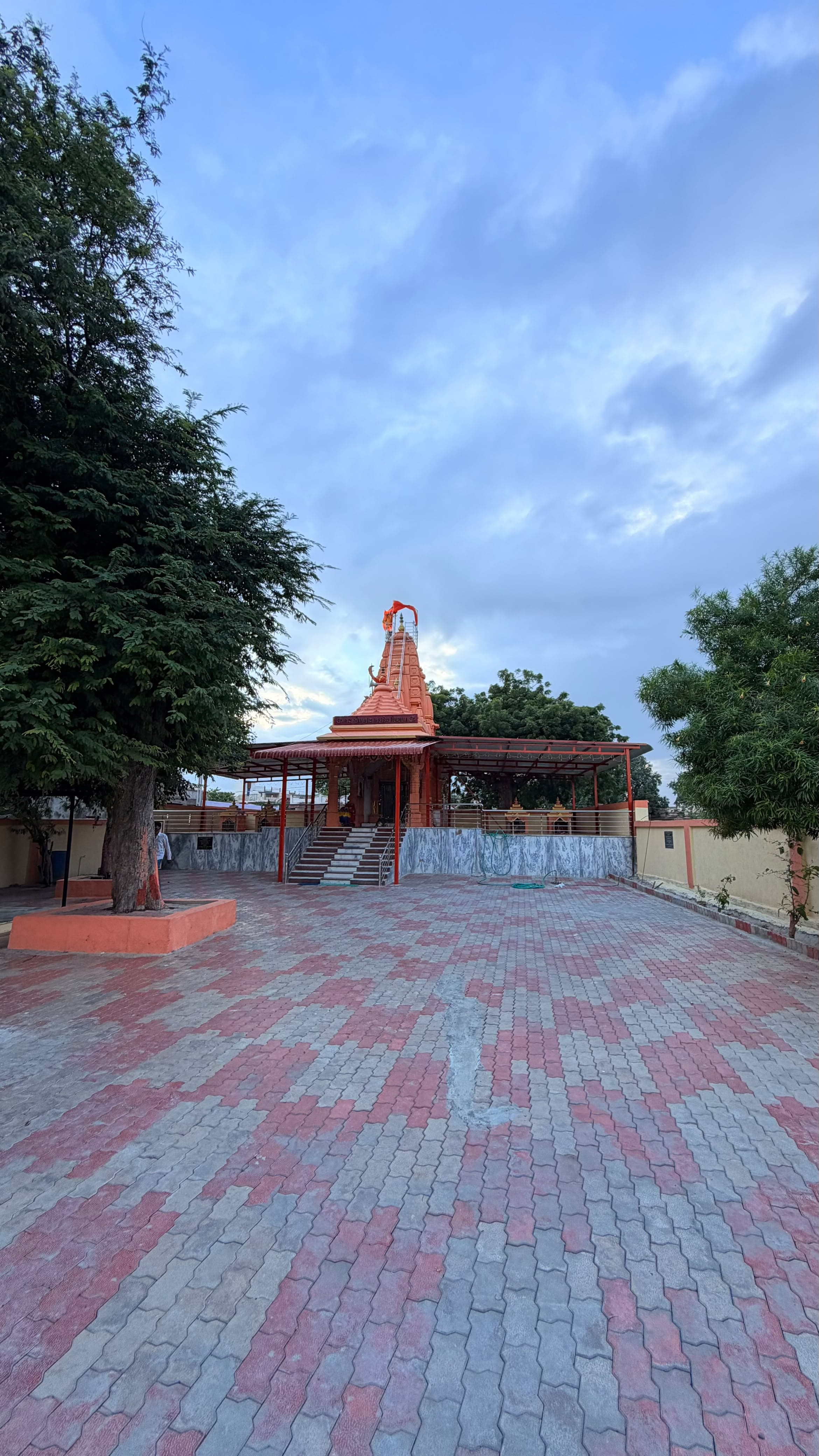 શ્રી મહાદેવ મંદિર ભવ્ય જીર્ણોદ્ધાર